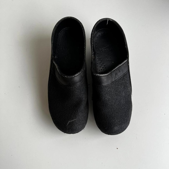 Dansko black shoes  5.5m3 8 - Picture 1 of 4